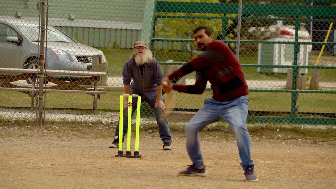 Manish_Batting_with_Scott