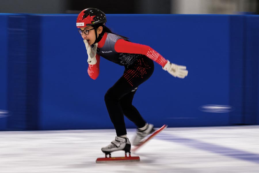 athlete speed skating 